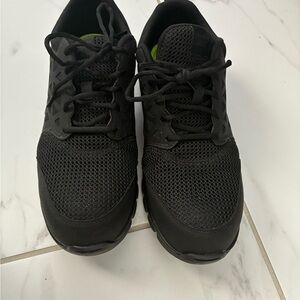 Reebok Men's Black Steel toed Sneakers